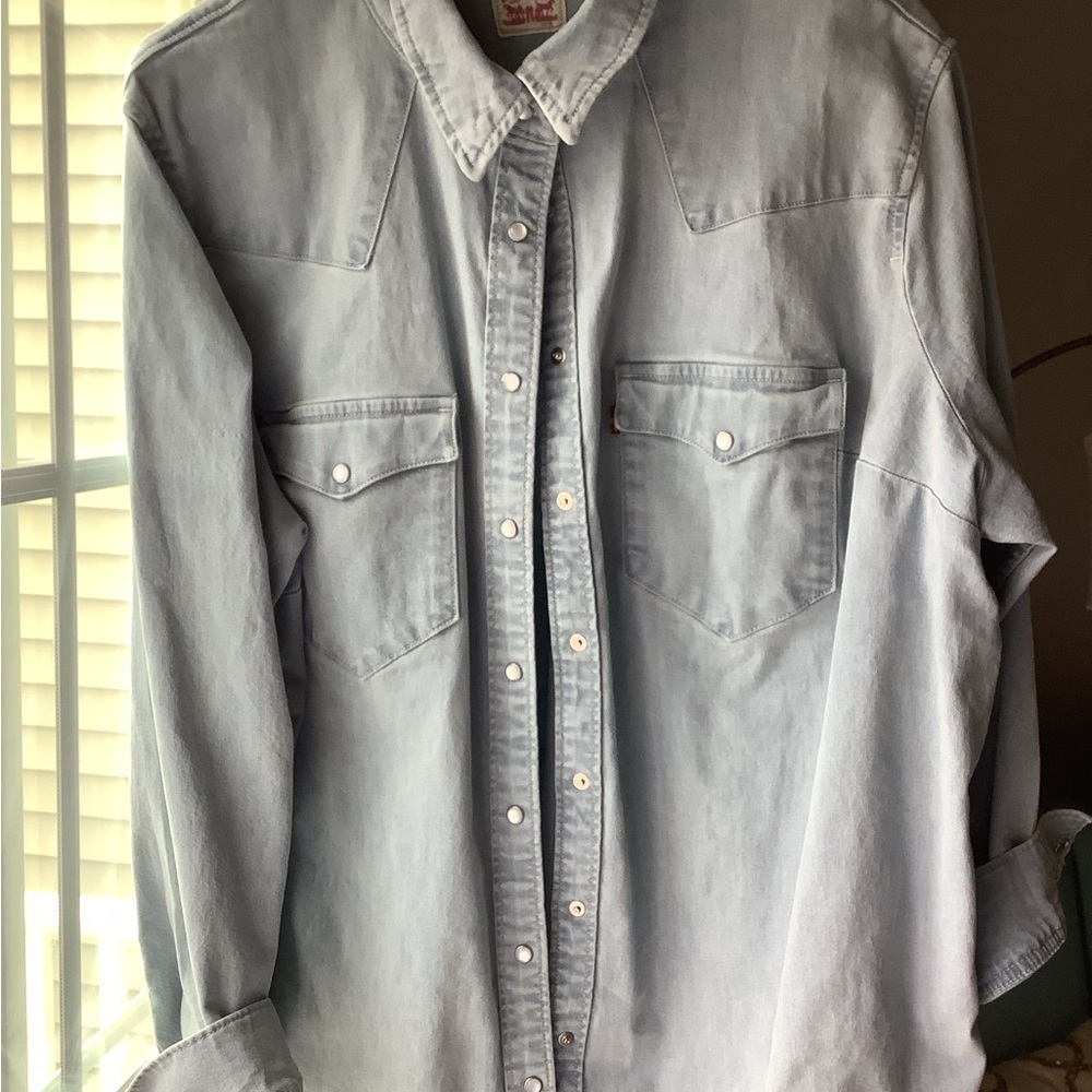 Levi's Light Blue Casual Button Down Shirt